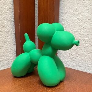 🔹Le Labo Toiletry Bag & a Variety of Fine Quality Samples..